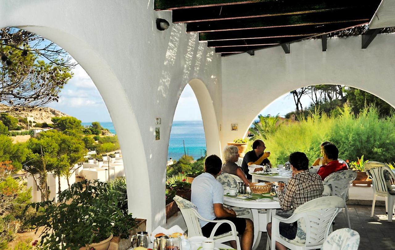 Hostal Los Pinos Cala de Sant Vicenc Esterno foto